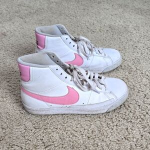 Nike Shoes Blazer '77 Vintage Mid White Sunset Pulse Pink Swoosh Size 7 Sneakers